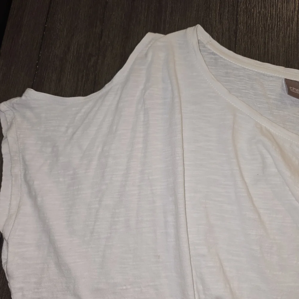 Chico's Sz. Xlarge White Cold Shoulder Tshirt - Picture 6 of 7